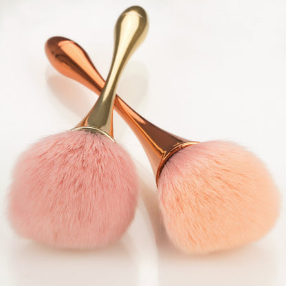 Elegant Sculpted Makeup Brush