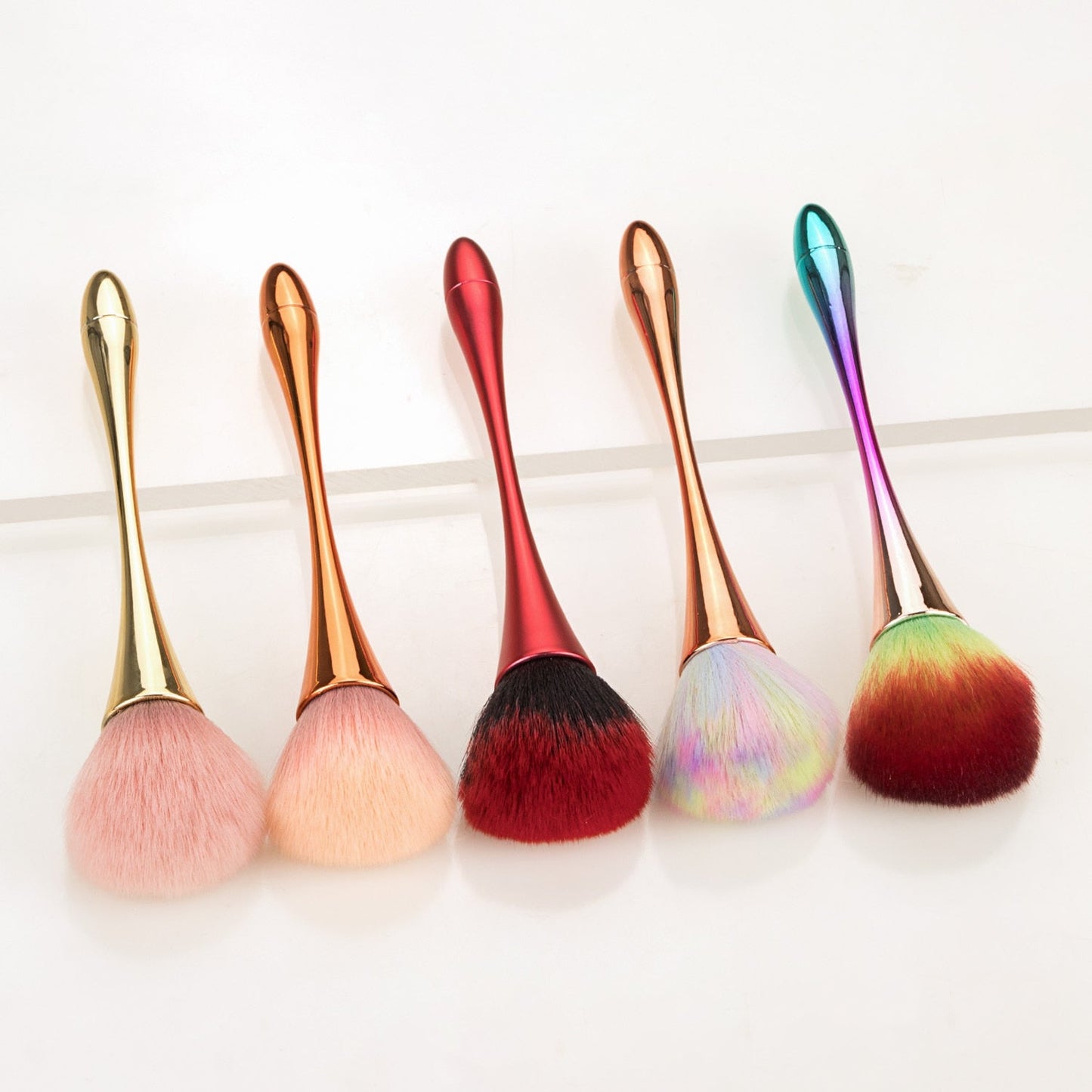 Elegant Sculpted Makeup Brush